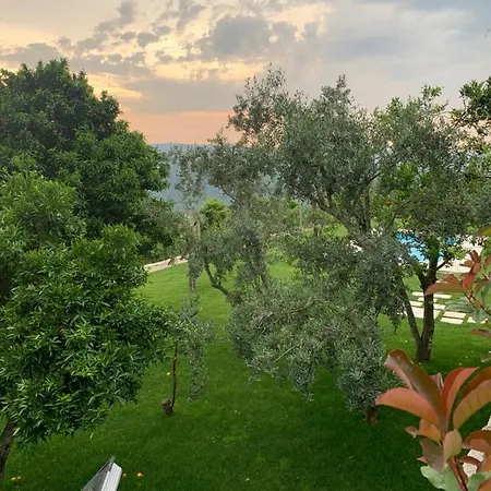 Casa Aurora Nyaraló *